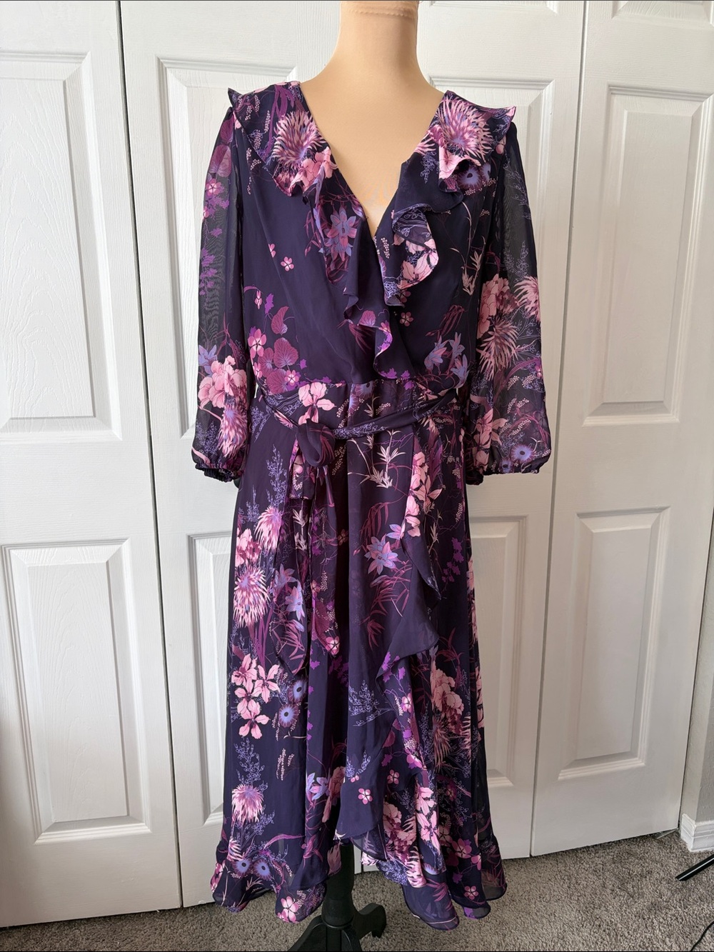 Gabby Skye midi dress faux wrap purple floral print tie belt sheet sleeves sz 14